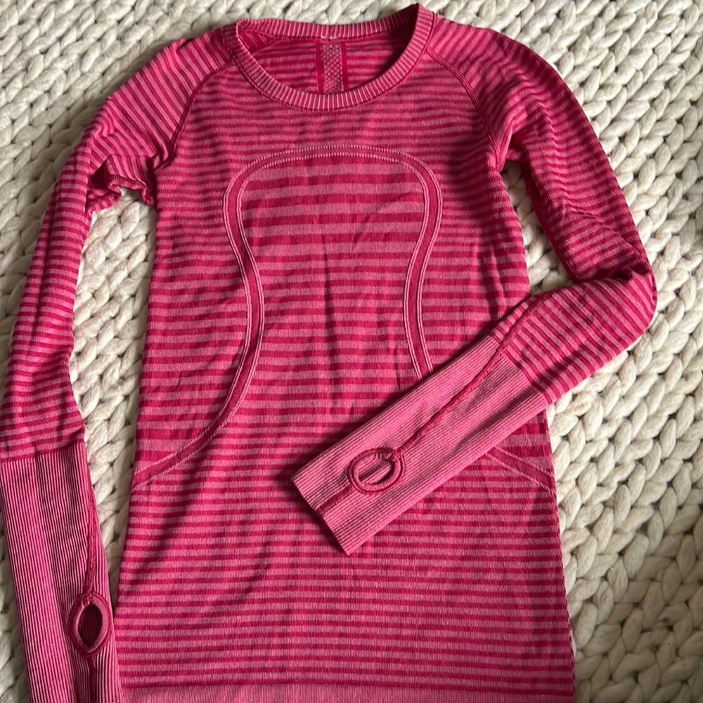 Lululemon running long sleeve